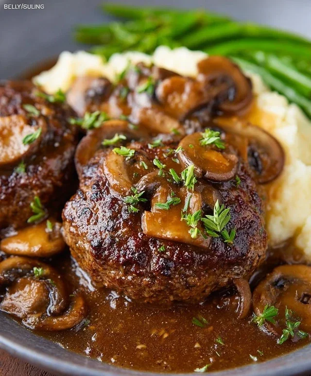 Easy Homemade Salisbury Steak