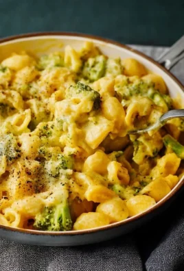 One Pot Healthy Broccoli Mac and Cheese